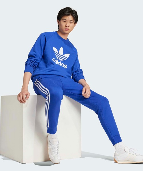 adidas(アディダス)の「アディカラー クラシックス トレフォイル クルーネック スウェット / トレーナー / アディダスオリジナルス adidas Originals(スウェット・メンズ・グレー/ブラック/パープル/ブルー・X-LARGE/MEDIUM/3XL/X-SMALL/XX-LARGE/LARGE/XX-SMALL/SMALL)」の19枚目の写真
