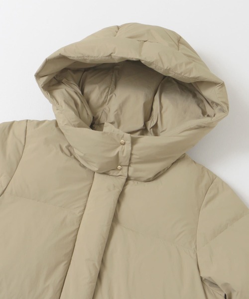 URBAN RESEARCH ROSSO WOMEN(アーバンリサーチ ロッソ)の「ミドルダウンジャケット(ダウンジャケット/コート・レディース・ベージュ/ブラック・38/36)」の15枚目の写真