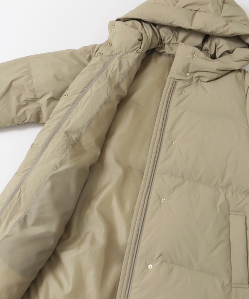 URBAN RESEARCH ROSSO WOMEN(アーバンリサーチ ロッソ)の「ミドルダウンジャケット(ダウンジャケット/コート・レディース・ベージュ/ブラック・38/36)」の16枚目の写真