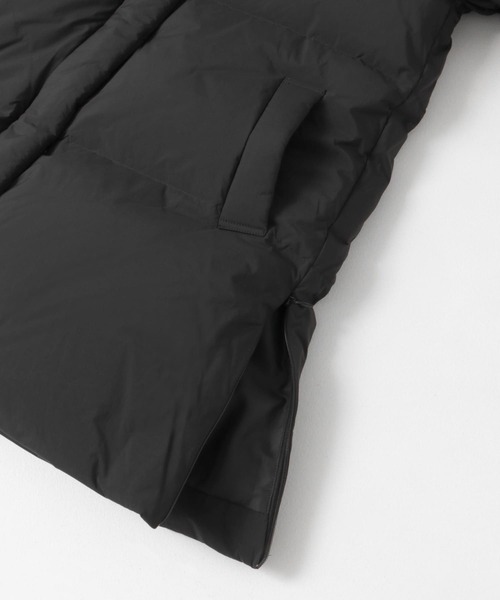 URBAN RESEARCH ROSSO WOMEN(アーバンリサーチ ロッソ)の「ミドルダウンジャケット(ダウンジャケット/コート・レディース・ベージュ/ブラック・38/36)」の20枚目の写真