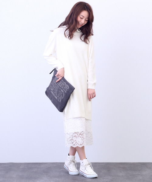 Rouge vif（ルージュヴィフ）の「Liberty別注2TONE CLUTCH（クラッチバッグ・レディース・ネイビー/グレー・FREE）」の8枚目の写真