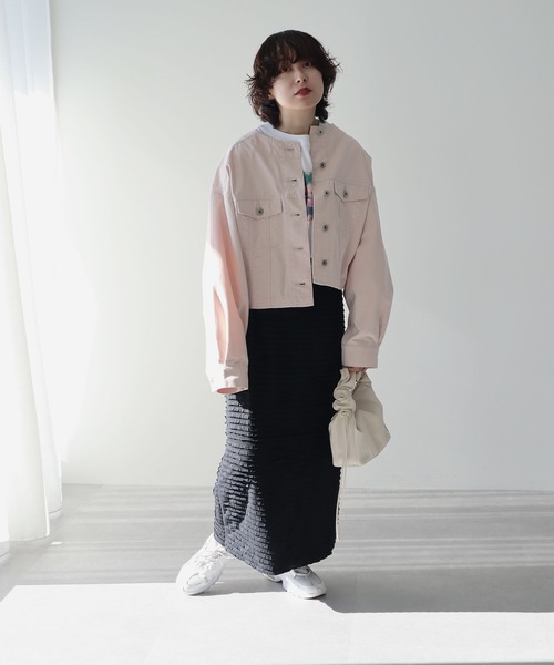 earth music&ecology（アースミュージックアンドエコロジー）の「ノーカラーツイルブルゾン（ブルゾン・レディース・インディゴブルー/オフホワイト/ピンクベージュ・FREE）」の4枚目の写真