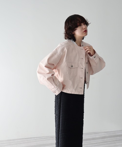 earth music&ecology（アースミュージックアンドエコロジー）の「ノーカラーツイルブルゾン（ブルゾン・レディース・インディゴブルー/オフホワイト/ピンクベージュ・FREE）」の5枚目の写真