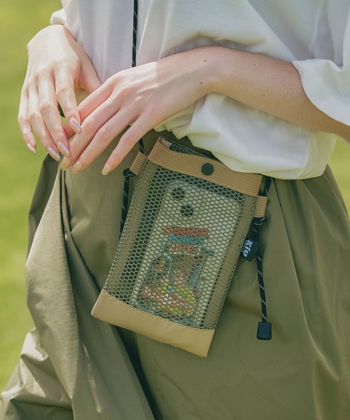 KiU（キウ）の「パラコードメッシュミニサコッシュ（ショルダーバッグ・メンズ・ベージュ/カーキ/ブラック・FREE）」の10枚目の写真