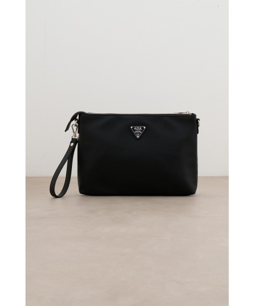 AZUL by moussy（アズールバイマウジー）の「ロゴプレートクラッチバッグ（クラッチバッグ・メンズ・ブラック・FREE）」の4枚目の写真