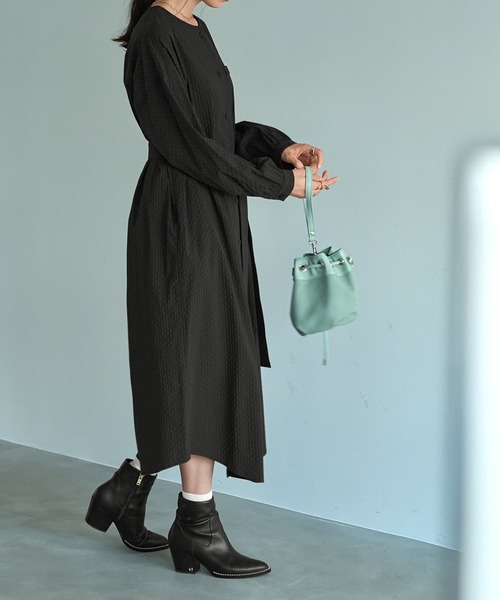 STYLE DELI（スタイルデリ）の「コートにもなるドビー織りドット柄ワンピース（ワンピース・レディース・ブラック/オリーブ/ネイビー・FREE）」の14枚目の写真