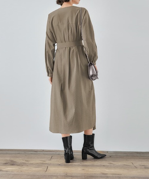 STYLE DELI（スタイルデリ）の「コートにもなるドビー織りドット柄ワンピース（ワンピース・レディース・ブラック/オリーブ/ネイビー・FREE）」の17枚目の写真