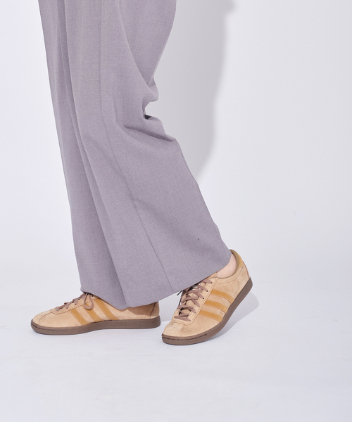 adidas（アディダス）の「【ADIDAS / アディダス】TOBACCO:スニーカー（スニーカー・レディース・ベージュ・24.5cm/24cm/23.5cm/25cm）」の4枚目の写真