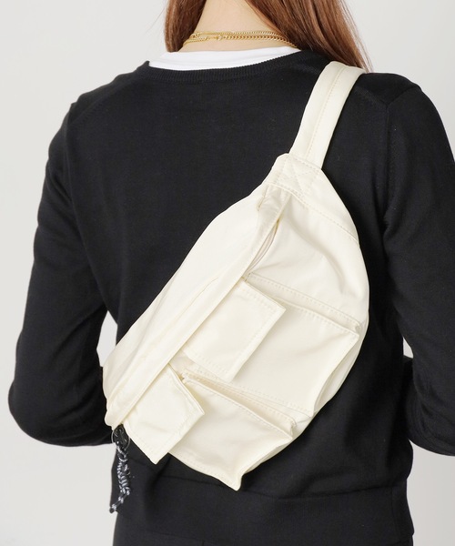 ROOPTOKYO（ループトウキョウ）の「ナイロンショルダーバック（ボディバッグ/ウエストポーチ・メンズ・アイボリー/ブラック/カーキ/オリーブ・FREE）」の6枚目の写真