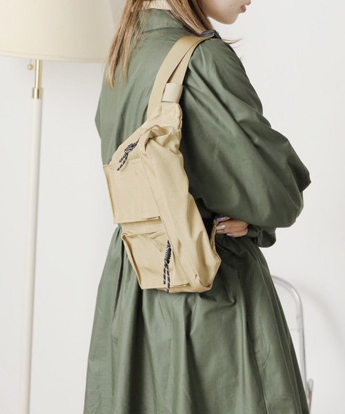 ROOPTOKYO（ループトウキョウ）の「ナイロンショルダーバック（ボディバッグ/ウエストポーチ・メンズ・アイボリー/ブラック/カーキ/オリーブ・FREE）」の18枚目の写真