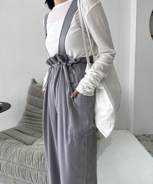 lawgy(ラウジー)の「satin waist drawstring salopette / サテンウエストドローストリングサロペット(サロペット/オーバーオール・レディース・ブラック/アイボリー/ブルー系その他・FREE)」の5枚目の写真