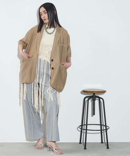 THE YOn(ザヨン)の「ハーフスリーブシアーテーラードジャケット(テーラードジャケット・レディース・ナチュラル/グレイッシュベージュ/タン・FREE)」の20枚目の写真