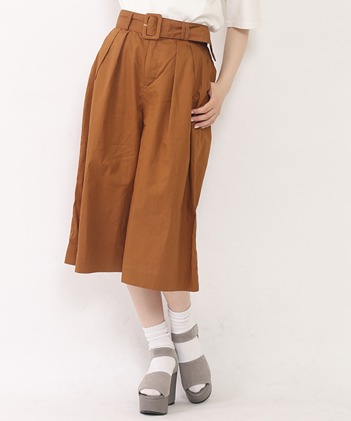 one after another NICE CLAUP（ワンアフターアナザーナイスクラップ）の「★【mer11月号掲載 ナイスクラップ】ベルト付ガウチョパンツ　（その他パンツ・レディース・キャメル/アイボリー/チェック/カーキ/ネイビー・FREE）」の4枚目の写真