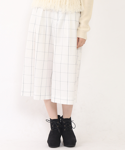 one after another NICE CLAUP（ワンアフターアナザーナイスクラップ）の「★【mer11月号掲載 ナイスクラップ】ベルト付ガウチョパンツ　（その他パンツ・レディース・キャメル/アイボリー/チェック/カーキ/ネイビー・FREE）」の2枚目の写真