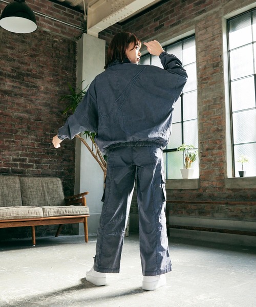 NIKE（ナイキ）の「《セットアップ対応商品》ナイキ スポーツウェア エッセンシャル ウィメンズ ウーブン ジャケット / Nike Sportswear Essentials Women's Woven Jacket＜XS-2XL 展開＞（セットアップ・レディース・ブルー・XS/XL/2XL/S/M/L）」の13枚目の写真