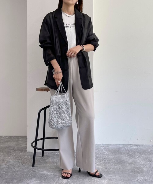 fredy emue（フレディエミュ）の「リブ リラックスパンツ（その他パンツ・レディース・ベージュ/ブラック/チャコールグレー・36/38）」の4枚目の写真