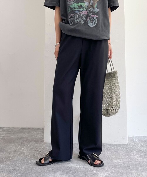 fredy emue（フレディエミュ）の「リブ リラックスパンツ（その他パンツ・レディース・ベージュ/ブラック/チャコールグレー・36/38）」の18枚目の写真