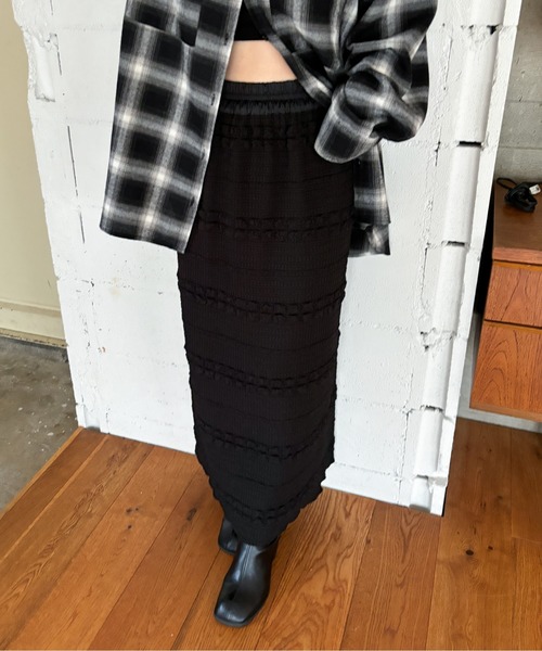 EPIMI E'PIMMY(エピミエピミー)の「前後2WAYジップジャガードナロースカート(スカート・レディース・アイボリー/グレー/ブラック・MEDIUM)」の2枚目の写真