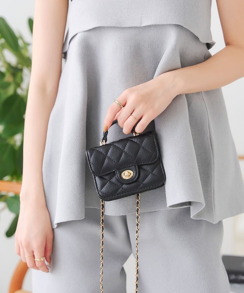 KOBE LETTUCE（コウベレタス）の「ミニチェーンバッグ（ショルダーバッグ・レディース・アイボリー/ブラック/シルバー/ピンク/ブルー系・F）」の20枚目の写真