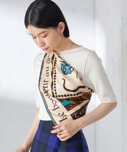 SHIPS(シップス)の「強撚 ピケ スムース ボートネック テレコ カットソー(Tシャツ/カットソー・レディース・オフホワイト/ブラック/ブラウン・ONE SIZE)」の17枚目の写真