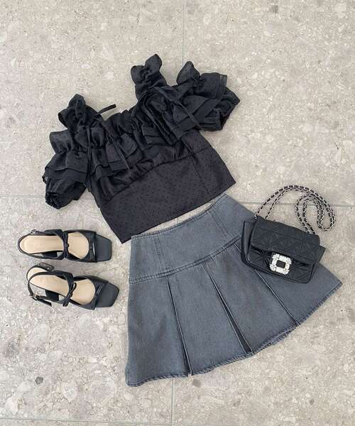 MAJESTIC LEGON（マジェスティックレゴン）の「ミルフィーユフリルショートブラウス（シャツ/ブラウス・レディース・ブラック系その他/ホワイト系その他2/ホワイト系その他/ブルー系その他2・MEDIUM）」の4枚目の写真