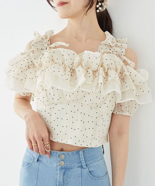 MAJESTIC LEGON（マジェスティックレゴン）の「ミルフィーユフリルショートブラウス（シャツ/ブラウス・レディース・ブラック系その他/ホワイト系その他2/ホワイト系その他/ブルー系その他2・MEDIUM）」の11枚目の写真