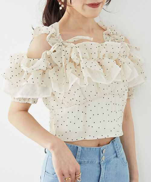 MAJESTIC LEGON（マジェスティックレゴン）の「ミルフィーユフリルショートブラウス（シャツ/ブラウス・レディース・ブラック系その他/ホワイト系その他2/ホワイト系その他/ブルー系その他2・MEDIUM）」の12枚目の写真