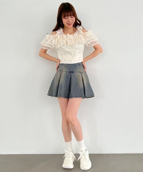 MAJESTIC LEGON（マジェスティックレゴン）の「ミルフィーユフリルショートブラウス（シャツ/ブラウス・レディース・ブラック系その他/ホワイト系その他2/ホワイト系その他/ブルー系その他2・MEDIUM）」の22枚目の写真