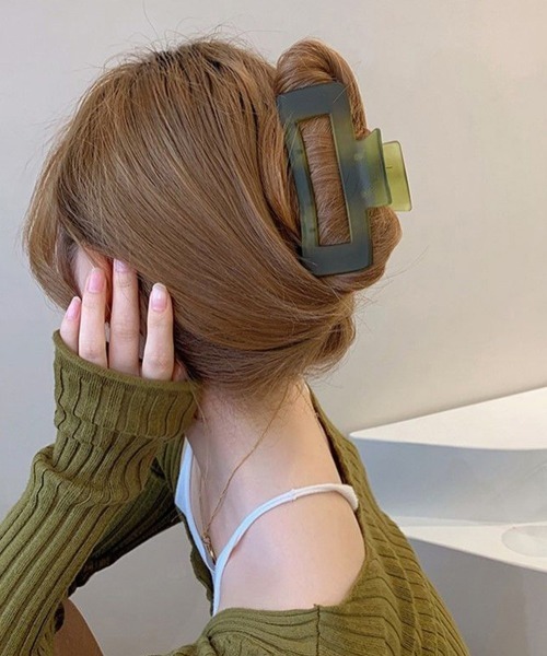 Miniministore(ミニミニストア)の「ヘアクリップ大きめアクリルバンスクリップ(バレッタ/ヘアクリップ・レディース・B/A・FREE)」の1枚目の写真