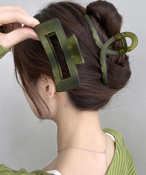 Miniministore(ミニミニストア)の「ヘアクリップ大きめアクリルバンスクリップ(バレッタ/ヘアクリップ・レディース・B/A・FREE)」の12枚目の写真
