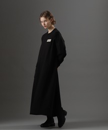 AVIREX ワンピース　ロング丈　黒 AVIREX（アヴィレックス）の「《直営店限定》L-PATTERN COMBI