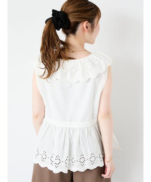 ehka sopo（エヘカソポ）の「◎ラッフルカラーレースベスト（シャツ/ブラウス・レディース・ブラック/オフホワイト/グリーン/キナリ・F）」の8枚目の写真