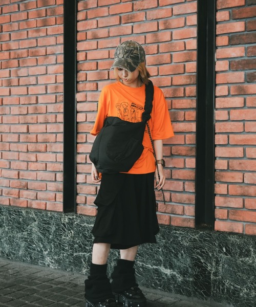 DEVICE+(デバイスプラス)の「DEVICE+ 超軽量 ギャザー ドローコード トート ショルダーバッグ(ショルダーバッグ・レディース・ブラック・FREE)」の20枚目の写真