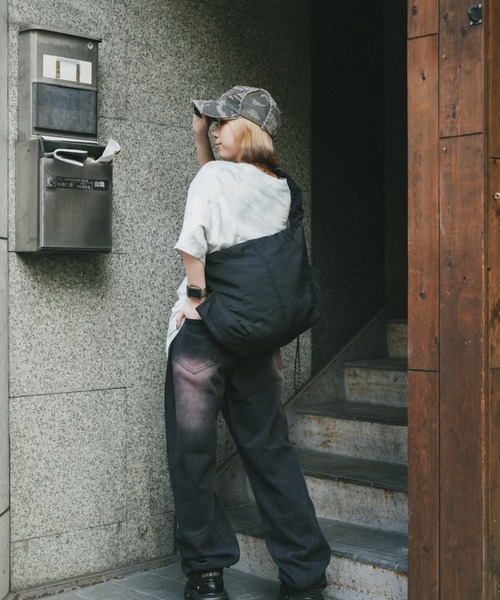 DEVICE+(デバイスプラス)の「DEVICE+ 超軽量 ギャザー ドローコード トート ショルダーバッグ(ショルダーバッグ・レディース・ブラック・FREE)」の15枚目の写真