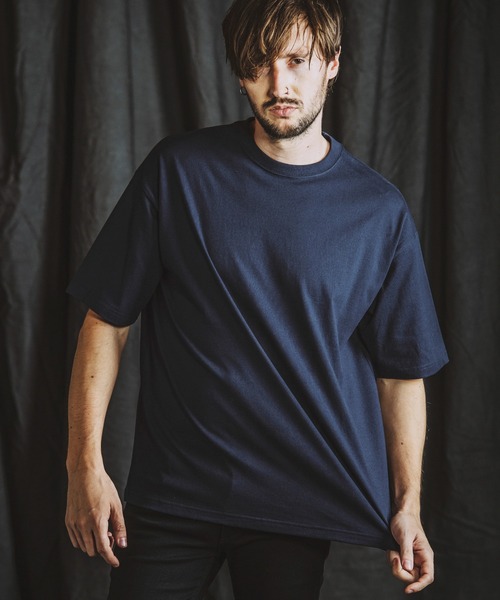 NO ID.(ノーアイディ)の「【NO ID.】5.6oz Big Silhouette Crew Neck T-shirt / 5.6オンス ビッグ シルエット クルー ネック Tシャツ(Tシャツ/カットソー・メンズ・ブラック/ネイビー/ホワイト/グレー・ONE SIZE)」の6枚目の写真
