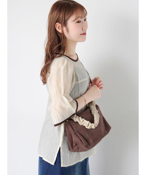 ehka sopo（エヘカソポ）の「◎配色パイピングブラウス（シャツ/ブラウス・レディース・キナリ/オフホワイト/サックスブルー・F）」の2枚目の写真