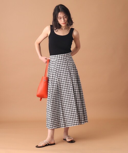 DRESSTERIOR（ドレステリア）の「【洗える／インナーやメインにも大活躍】ランダムテレコタンクトップ（タンクトップ・レディース・ブラック/オフホワイト・38/36）」の7枚目の写真