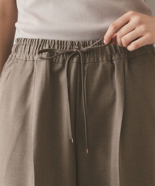 OPAQUE.CLIP（オペークドットクリップ）の「◆ストレッチ美脚イージーワイドパンツ【洗濯機洗い可】（その他パンツ・レディース・チャコールグレー/ブラック/ブラウン系・42/36/34/38/40）」の19枚目の写真