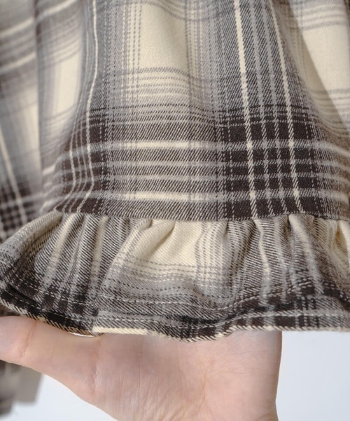 flower（フラワー）の「ペタルチェックジャケット（ノーカラージャケット・レディース・ベージュ・FREE）」の14枚目の写真