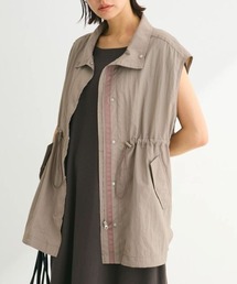 ドロストスタンドライトベスト