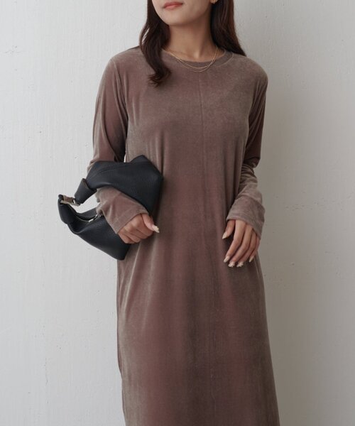 Lui's（ルイス）の「ベロアカットワンピース（ワンピース・レディース・ベージュ/ブラック/グレー・FREE）」の13枚目の写真