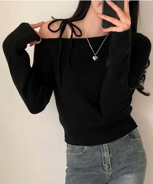 MAISON DE THERESE（メゾン ド テレーズ）の「オフショルダー　ニットトップス/セーター（ニット/セーター・レディース・ブラック/アイボリー/レッド・FREE）」の8枚目の写真