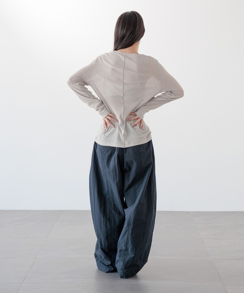 yuw（ユウ）の「シアーテレコＴ／ロングスリーブ　 242273（Tシャツ/カットソー・レディース・グレー/ブラック/ホワイト・LARGE/MEDIUM）」の16枚目の写真