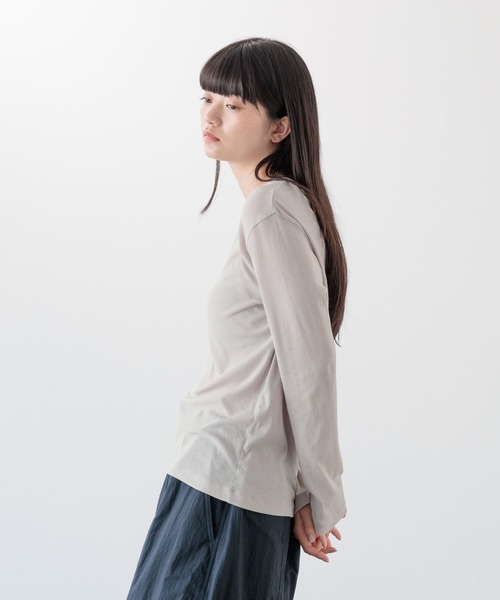 yuw（ユウ）の「シアーテレコＴ／ロングスリーブ　 242273（Tシャツ/カットソー・レディース・グレー/ブラック/ホワイト・LARGE/MEDIUM）」の19枚目の写真