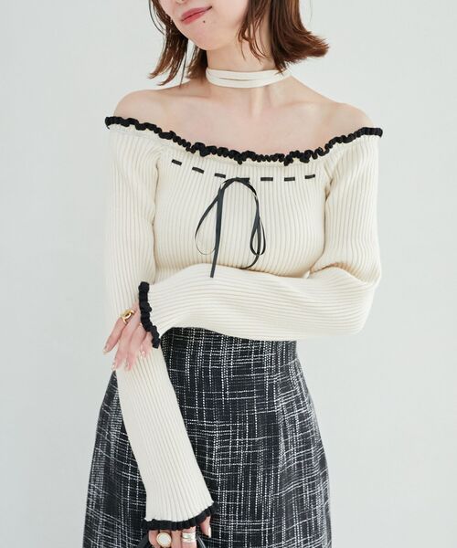 MAJESTIC LEGON（マジェスティックレゴン）の「チョーカーセットフリルリボン長袖ニット（ニット/セーター・レディース・アイボリー/レッド/ブラック/チャコールグレー・MEDIUM）」の11枚目の写真