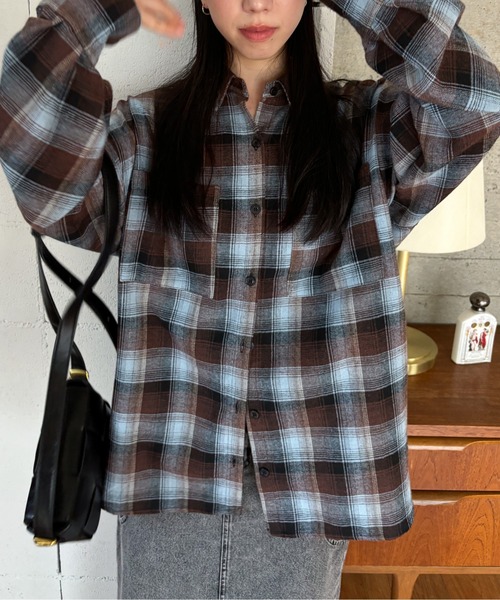 EPIMI E'PIMMY（エピミエピミー）の「オンブレチェックビッグシャツ（シャツ/ブラウス・レディース・ブラウン/アイボリー/ブラック・MEDIUM）」の21枚目の写真