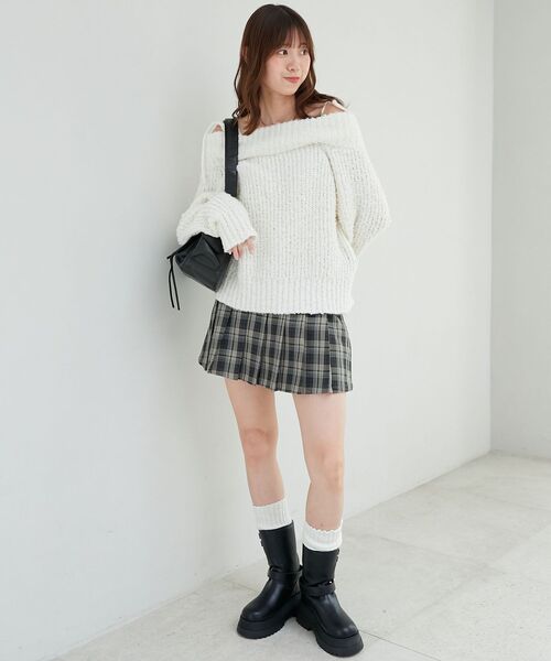 MAJESTIC LEGON(マジェスティックレゴン)の「レースリボンオフショルニット(ニット/セーター・レディース・グレー/ピンク/アイボリー・MEDIUM)」の21枚目の写真