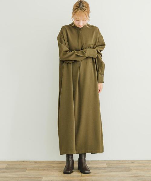 ITEMS URBANRESEARCH(アイテムズ アーバンリサーチ)の「バンドカラーワンピース(ワンピース・レディース・カーキ/ネイビー・FREE)」の3枚目の写真