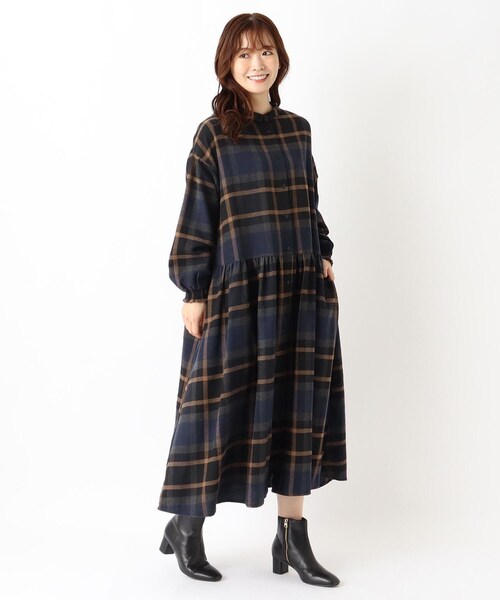 one'sterrace（ワンズテラス）の「ネル袖ギャザー　ウエスト切替ワンピース（ワンピース・レディース・ネイビー系5/ブラック系8/グレー系4/その他・02）」の5枚目の写真