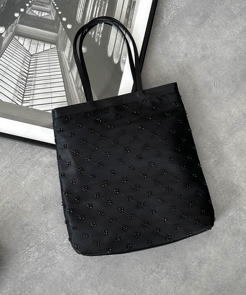 girl（ガール）の「サテン×ビーズサブバッグ 結婚式 パーティー オケージョン お呼ばれ（トートバッグ・レディース・シルバー/ベージュ/ブラック・FREE）」の2枚目の写真